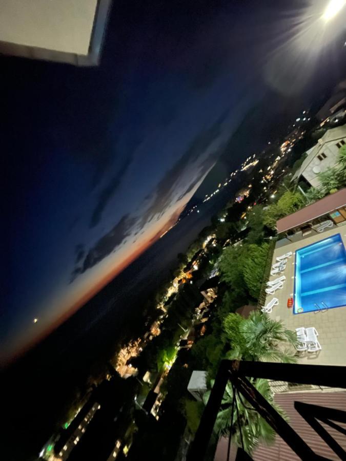 Astan Hotel Gagry Exterior photo