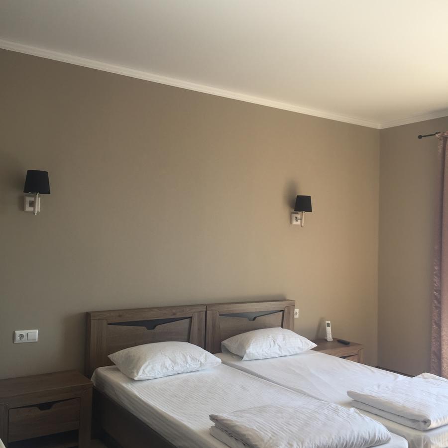 Astan Hotel Gagry Exterior photo